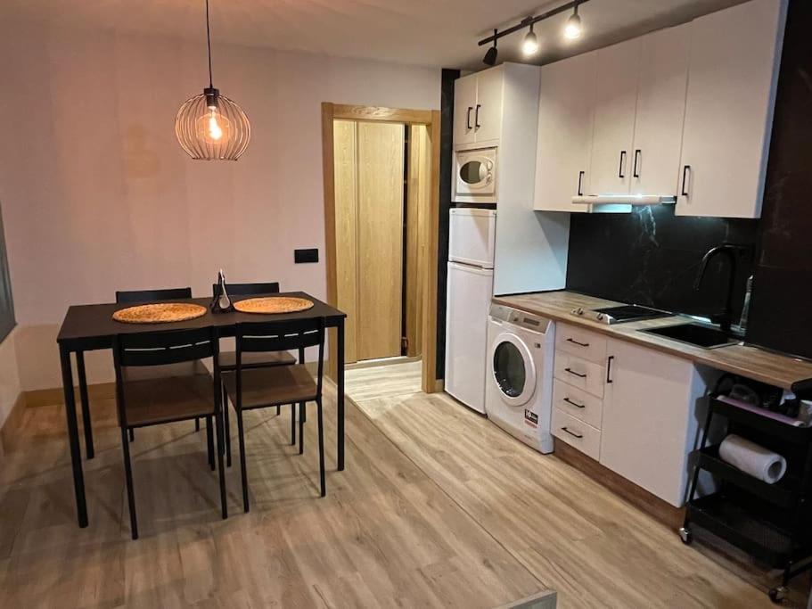 Encantador Apartamento En Pleno Centro Lägenhet Jaén Exteriör bild